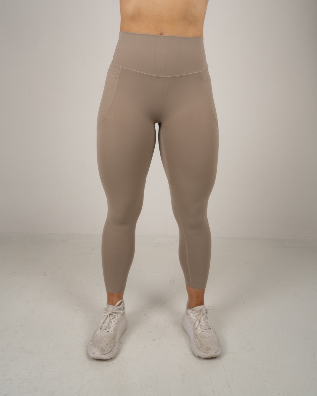Elevate Leggings (Sand)