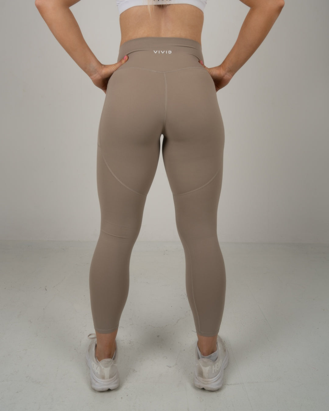 Elevate Leggings (Sand)