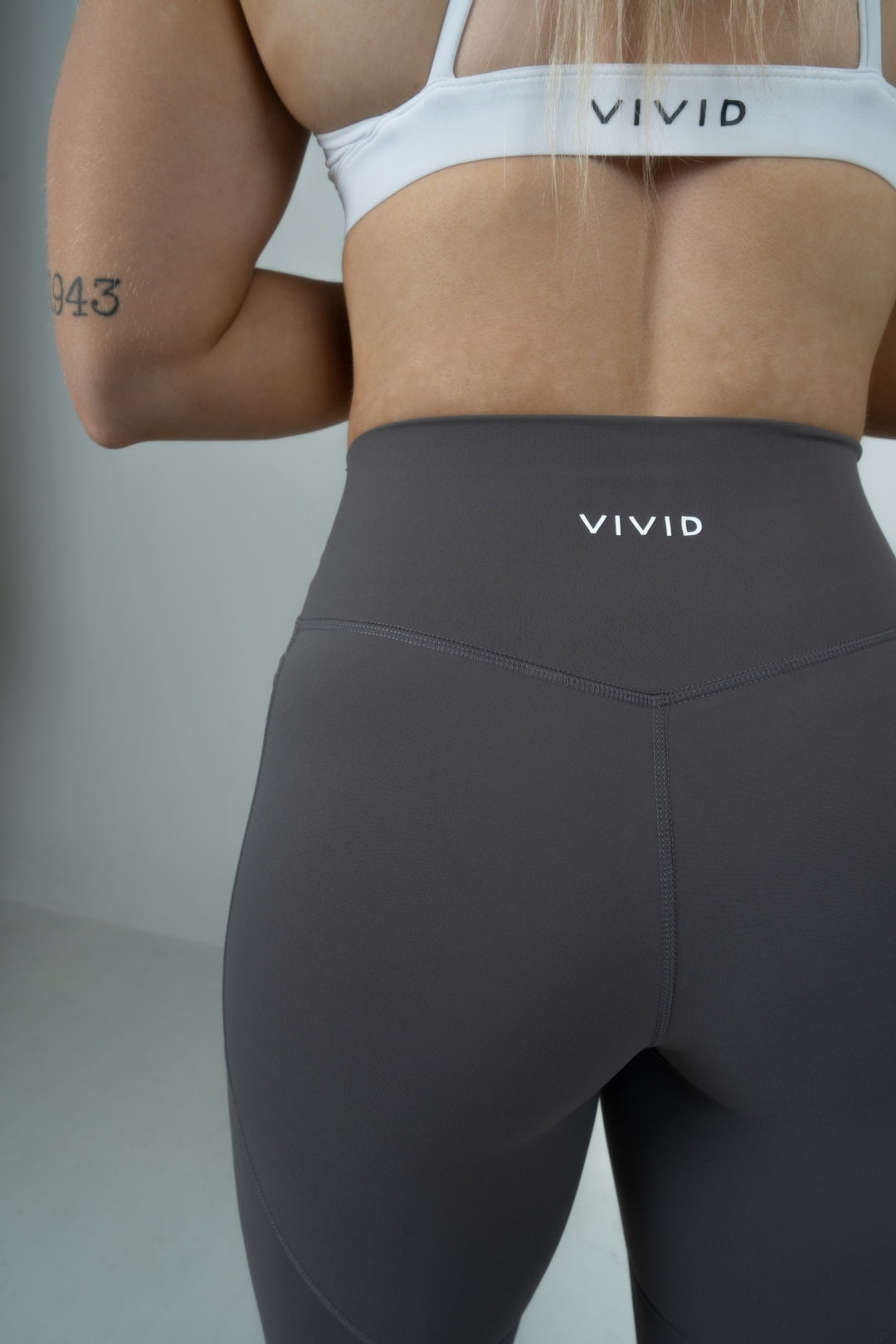 Elevate Leggings (Warm Gray)