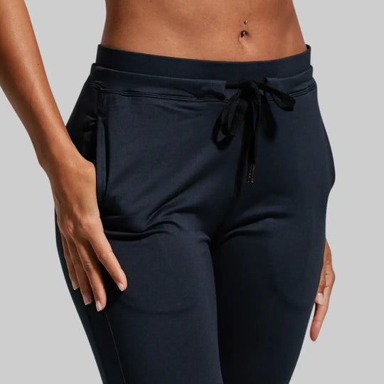 Women’s Rest Day Athleisure Jogger (Black)